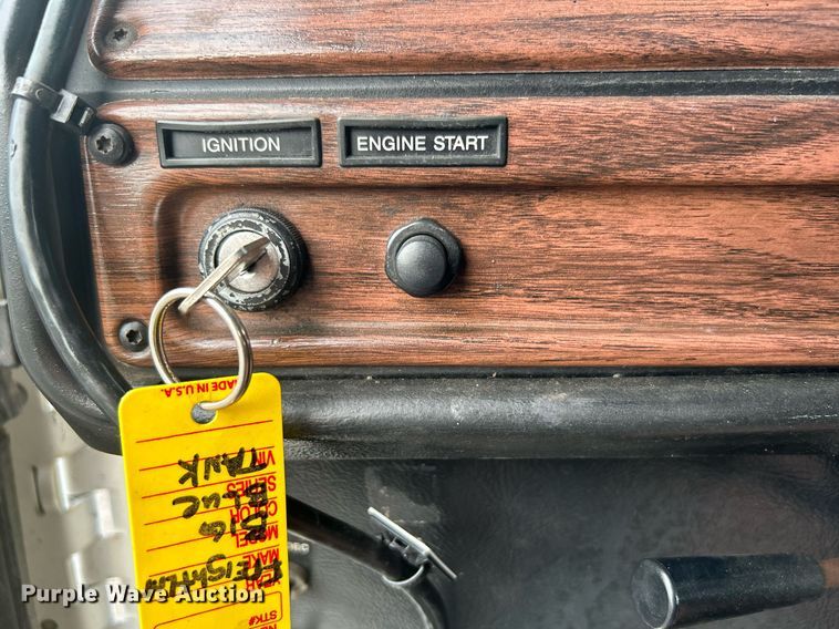 image for item KW9114 1998 Freightliner FLD112 vacuum truck