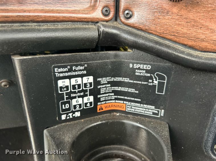 image for item KW9114 1998 Freightliner FLD112 vacuum truck