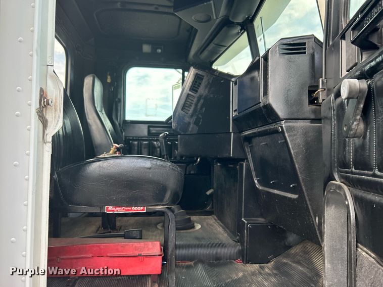 image for item KW9114 1998 Freightliner FLD112 vacuum truck