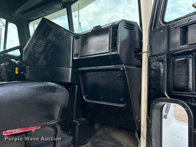 image for item KW9114 1998 Freightliner FLD112 vacuum truck