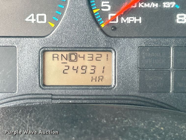 image for item KW9116 2006 International 4400  fuel truck