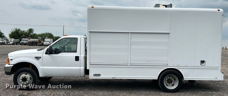 image for item KW9211 2000 Ford F450 Super Duty  box truck