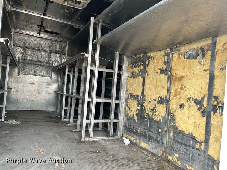 image for item KW9211 2000 Ford F450 Super Duty  box truck