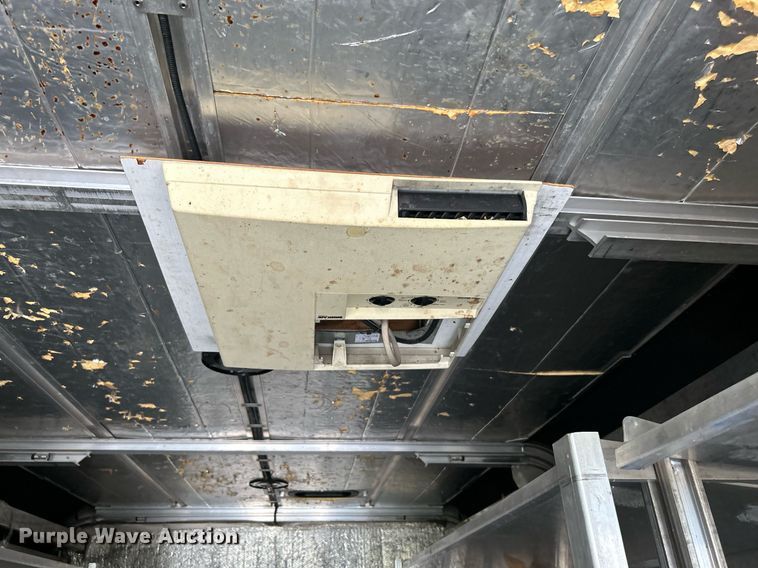 image for item KW9211 2000 Ford F450 Super Duty  box truck