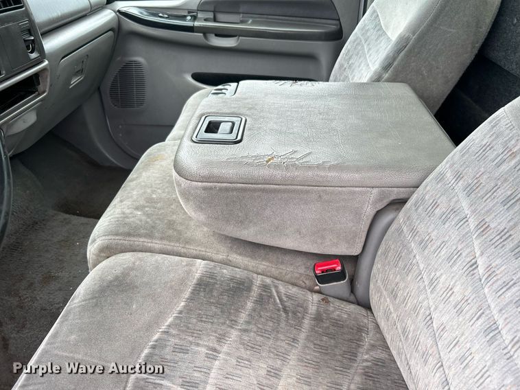 image for item KW9211 2000 Ford F450 Super Duty  box truck