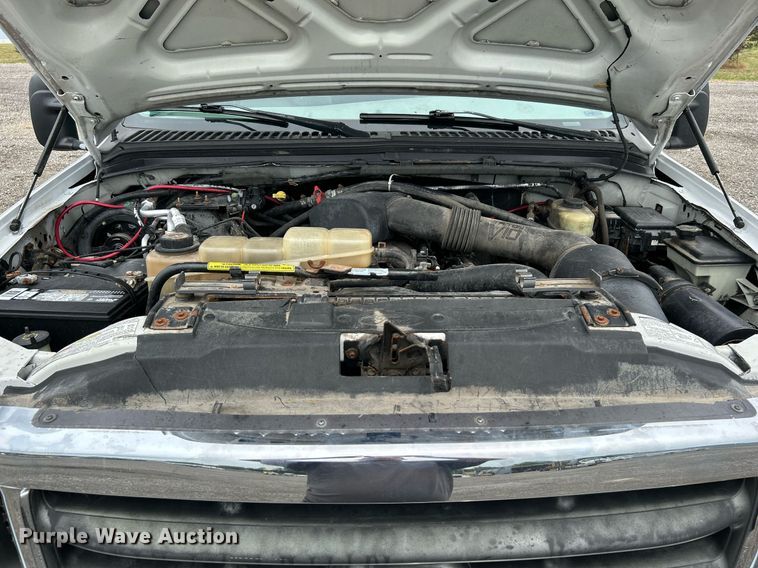 image for item KW9211 2000 Ford F450 Super Duty  box truck