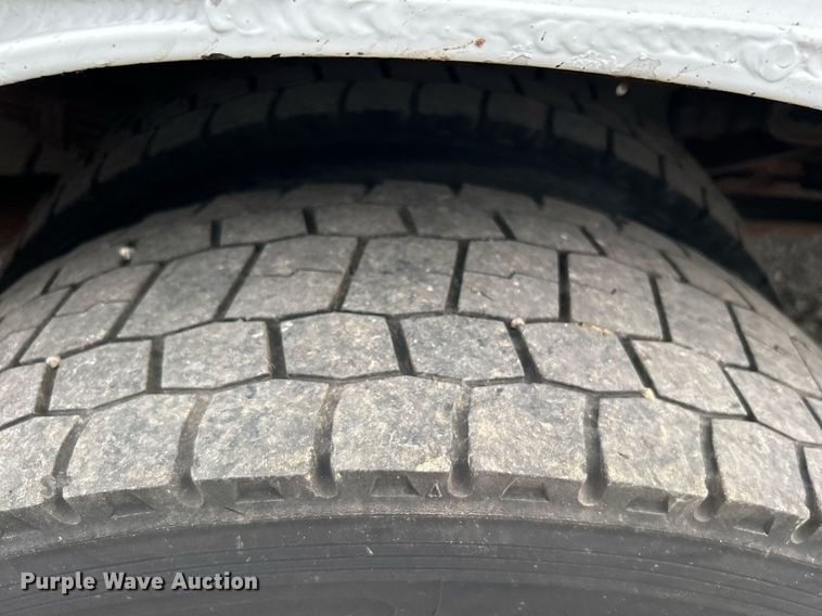 image for item KW9211 2000 Ford F450 Super Duty  box truck