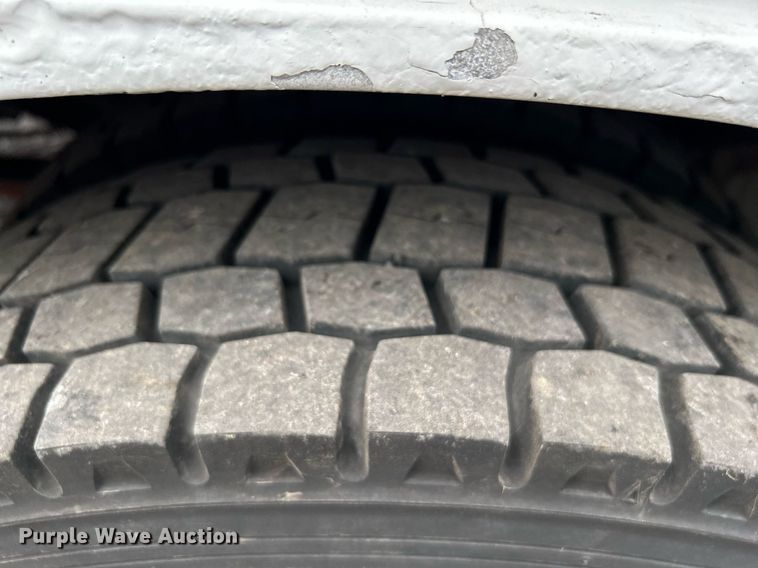 image for item KW9211 2000 Ford F450 Super Duty  box truck