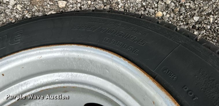 image for item KW9211 2000 Ford F450 Super Duty  box truck