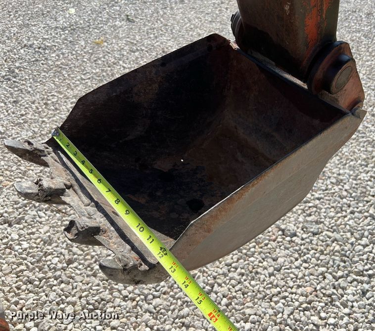 image for item LF9380 2000 Ditch Witch 3700  trencher