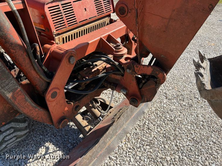 image for item LF9380 2000 Ditch Witch 3700  trencher