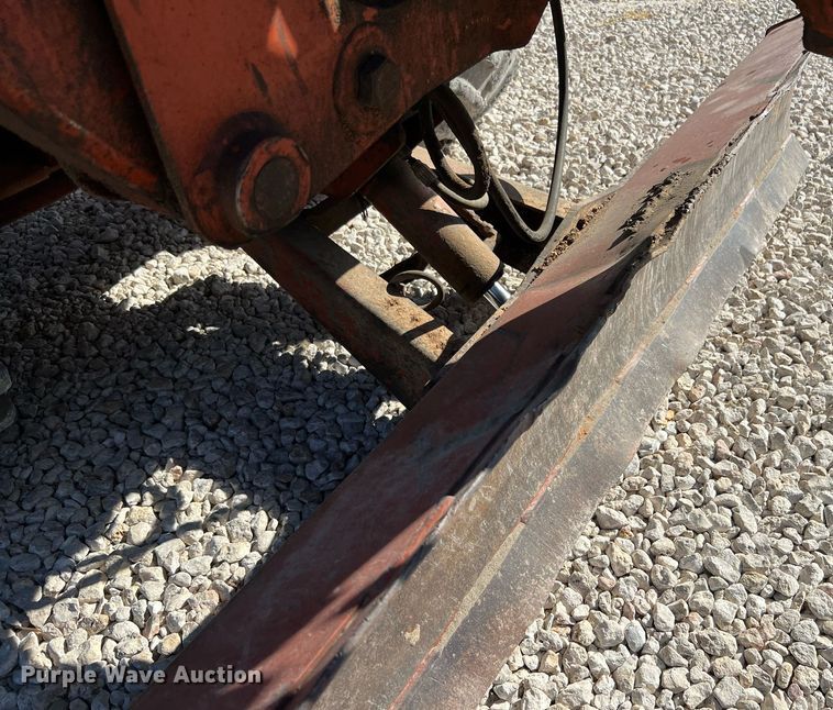 image for item LF9380 2000 Ditch Witch 3700  trencher