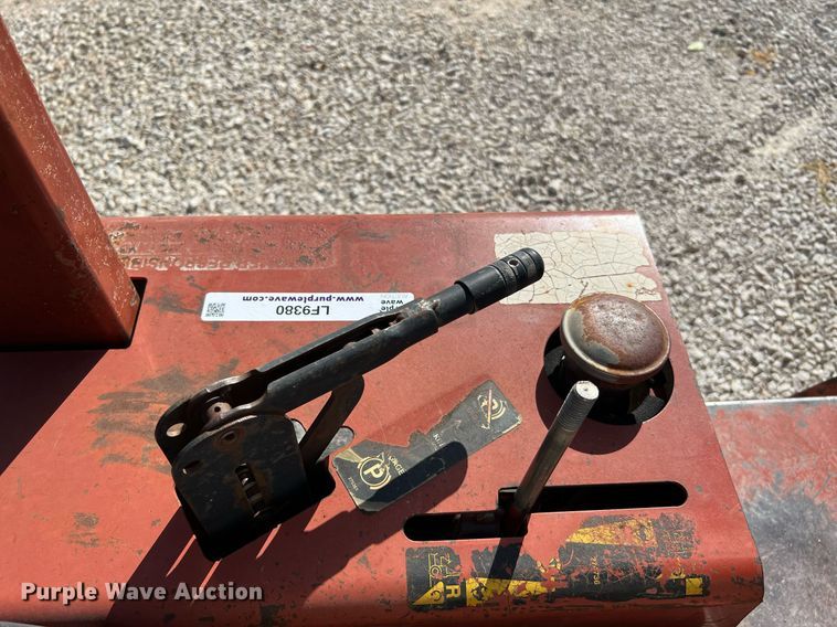 image for item LF9380 2000 Ditch Witch 3700  trencher