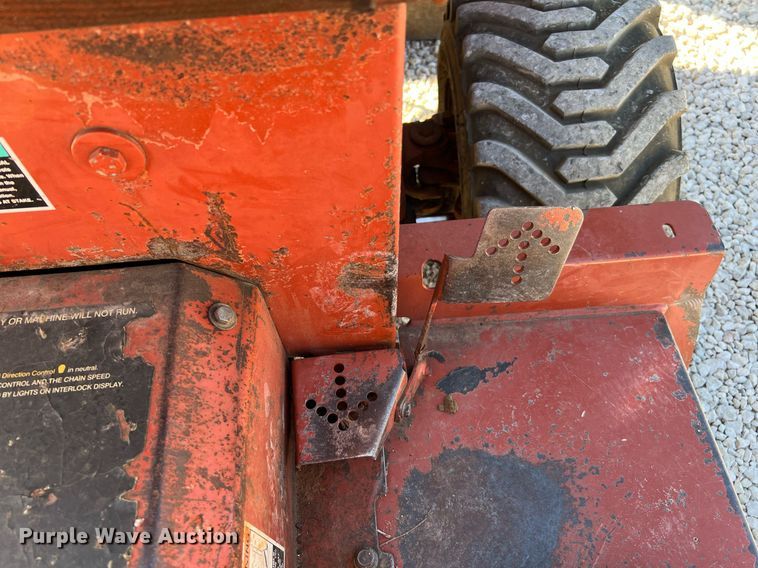 image for item LF9380 2000 Ditch Witch 3700  trencher