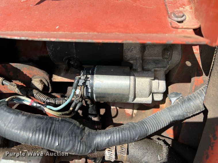 image for item LF9380 2000 Ditch Witch 3700  trencher