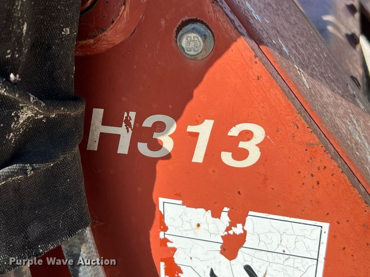 image for item LF9380 2000 Ditch Witch 3700  trencher