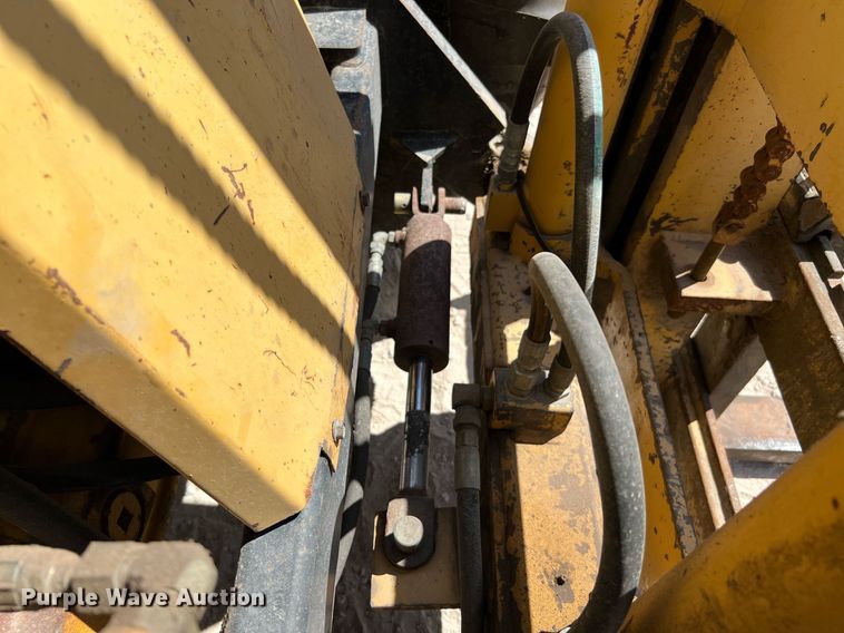 image for item LF9412 Harlo HP8500  forklift