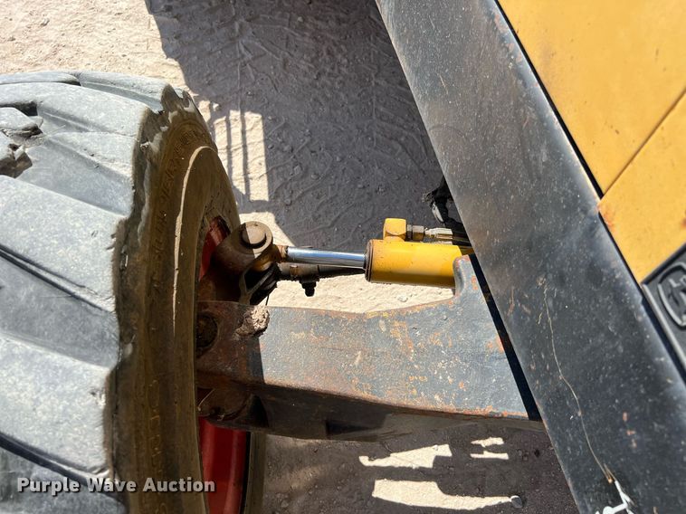 image for item LF9412 Harlo HP8500  forklift