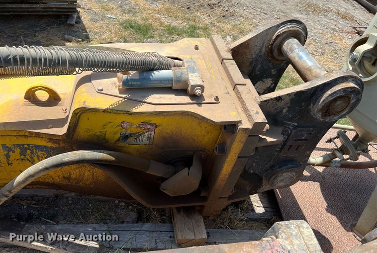 image for item LF9413 2018 Epiroc HB 2000  breaker