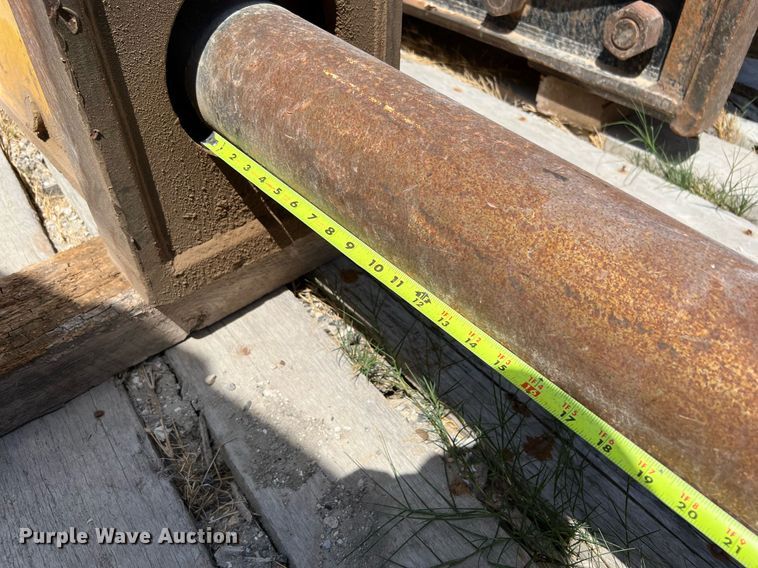 image for item LF9413 2018 Epiroc HB 2000  breaker