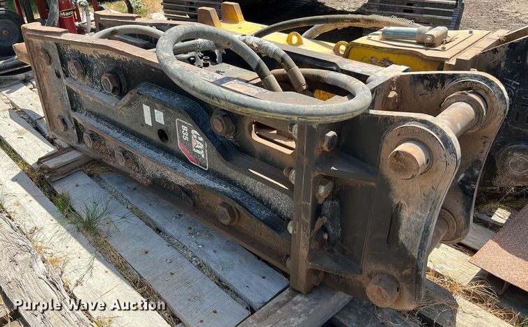 image for item LF9414 Caterpillar B35  breaker