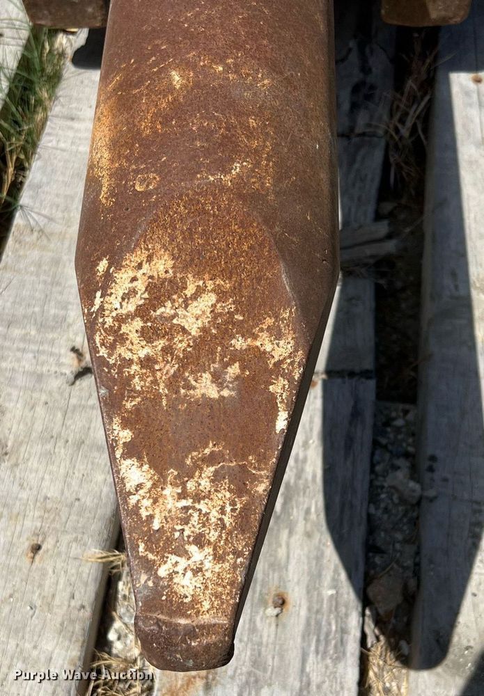 image for item LF9414 Caterpillar B35  breaker