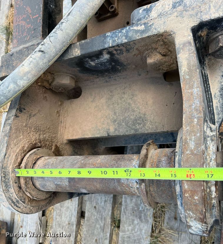 image for item LF9414 Caterpillar B35  breaker