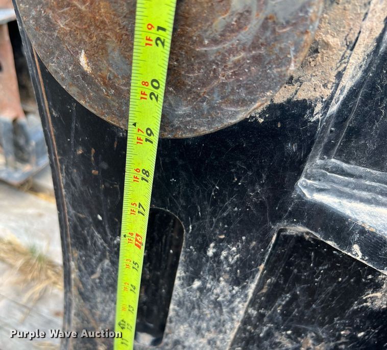 image for item LF9414 Caterpillar B35  breaker