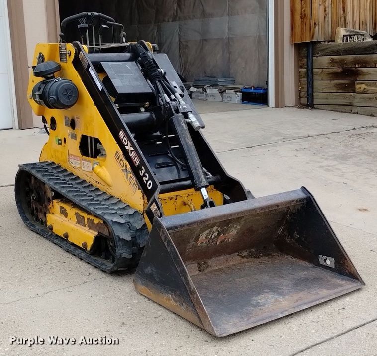 image for item LP9660 2015 Morbark Boxer 320  compact utility loader