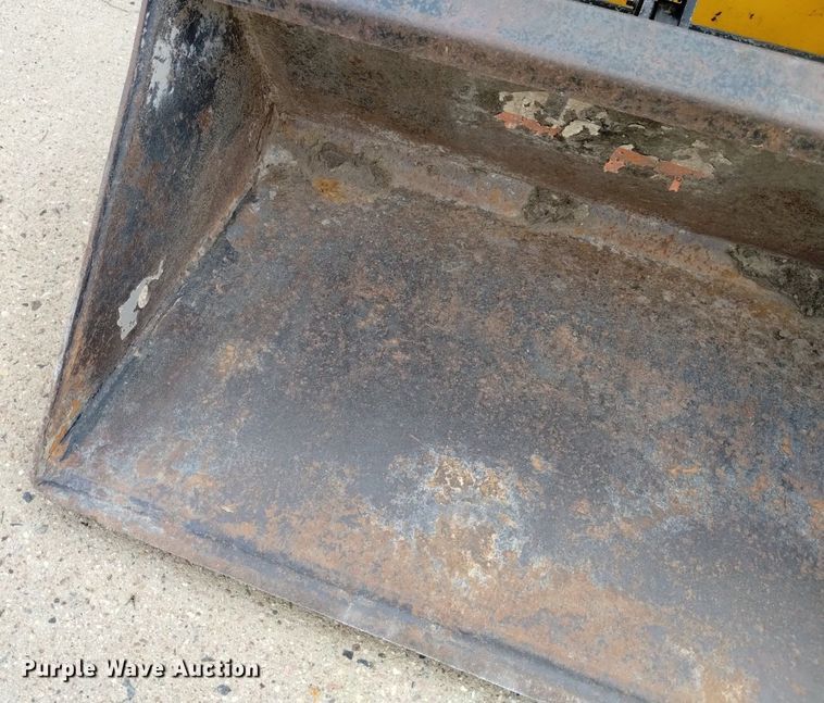 image for item LP9660 2015 Morbark Boxer 320  compact utility loader