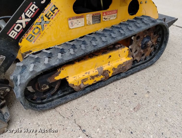 image for item LP9660 2015 Morbark Boxer 320  compact utility loader