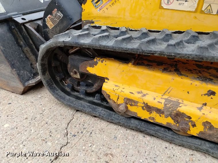 image for item LP9660 2015 Morbark Boxer 320  compact utility loader