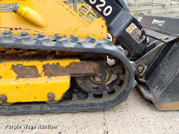 image for item LP9660 2015 Morbark Boxer 320  compact utility loader