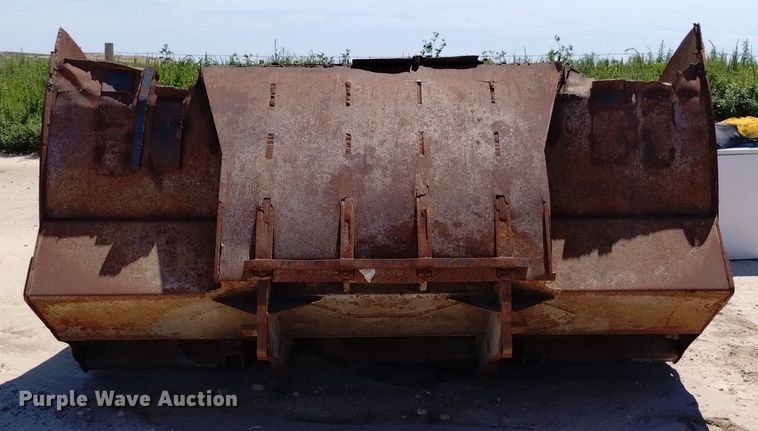 image for item LP9663 Dymax  pushout bucket