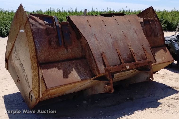 image for item LP9663 Dymax  pushout bucket