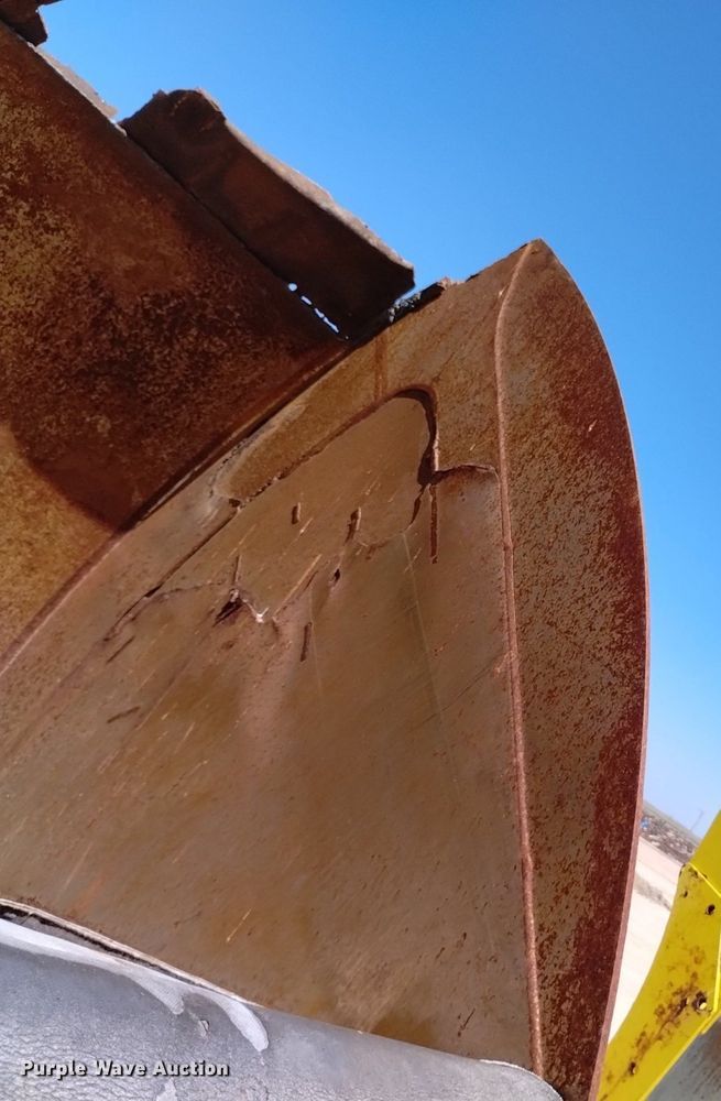 image for item LP9663 Dymax  pushout bucket