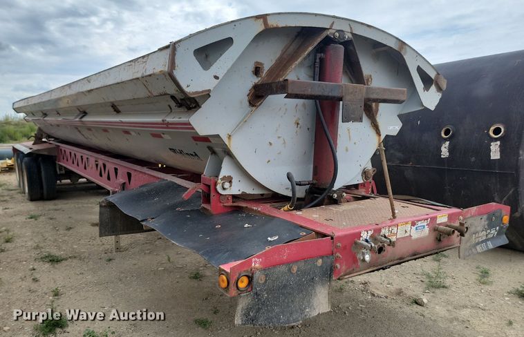 image for item LQ9083 2001 Midland  side dump trailer