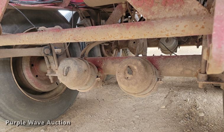 image for item LQ9083 2001 Midland  side dump trailer