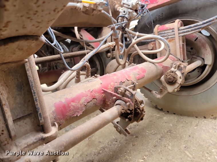 image for item LQ9083 2001 Midland  side dump trailer