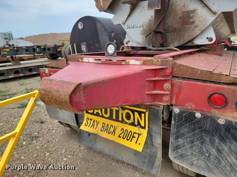 image for item LQ9083 2001 Midland  side dump trailer