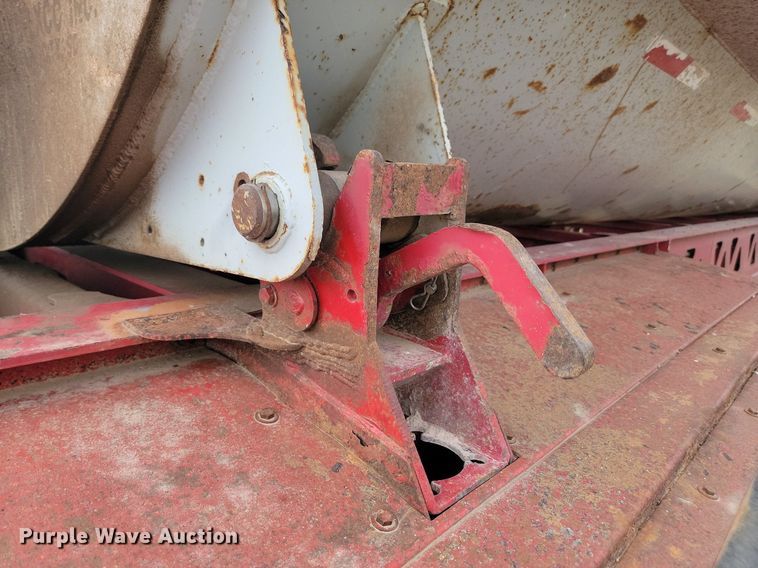 image for item LQ9083 2001 Midland  side dump trailer