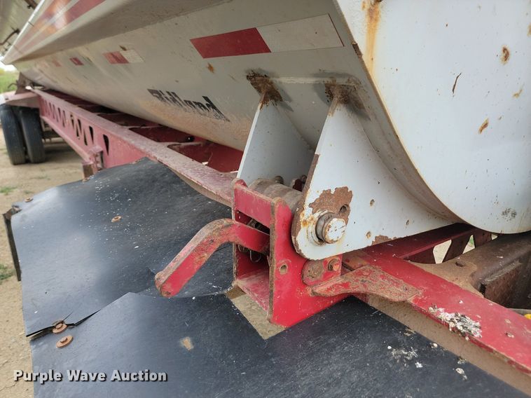 image for item LQ9083 2001 Midland  side dump trailer