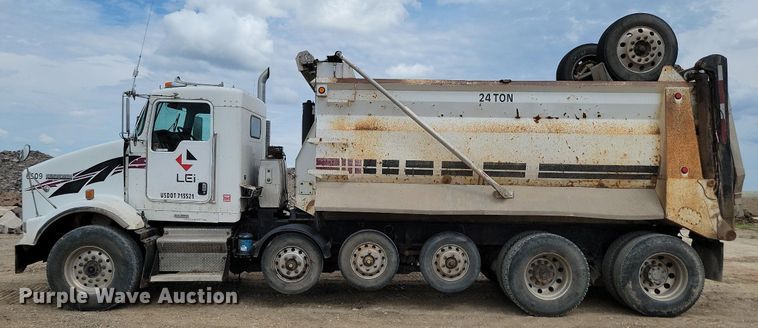 image for item LQ9086 2004 Kenworth T800  dump truck