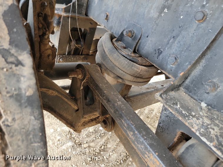 image for item LQ9086 2004 Kenworth T800  dump truck