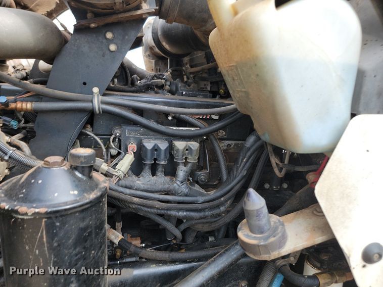 image for item LQ9086 2004 Kenworth T800  dump truck