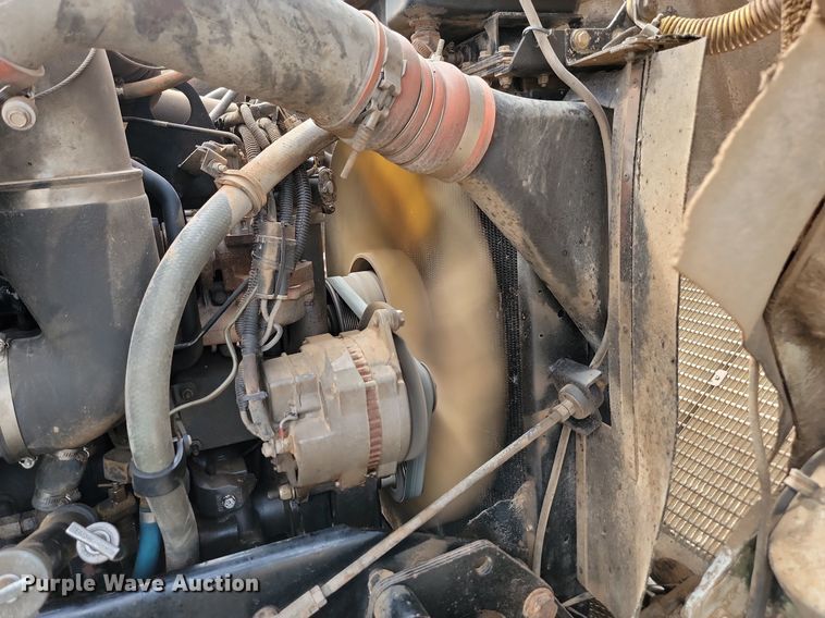 image for item LQ9086 2004 Kenworth T800  dump truck