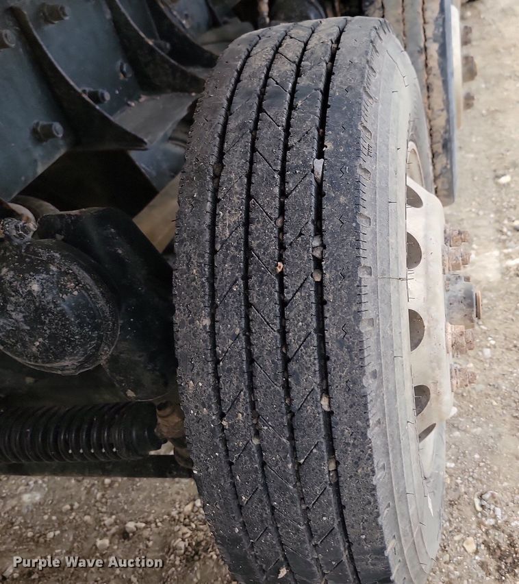 image for item LQ9086 2004 Kenworth T800  dump truck