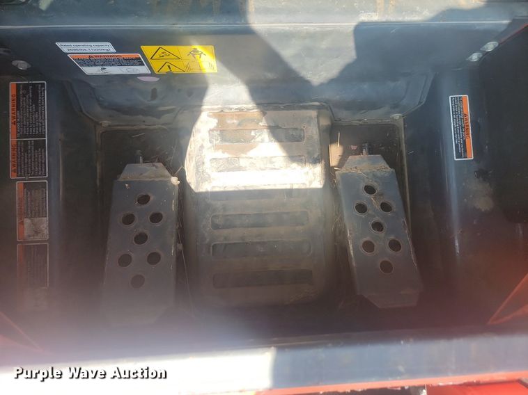 image for item LQ9110 2016 Kubota SSV75  skid steer loader