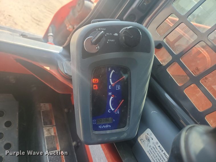 image for item LQ9110 2016 Kubota SSV75  skid steer loader