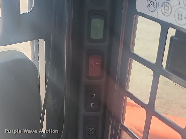 image for item LQ9110 2016 Kubota SSV75  skid steer loader